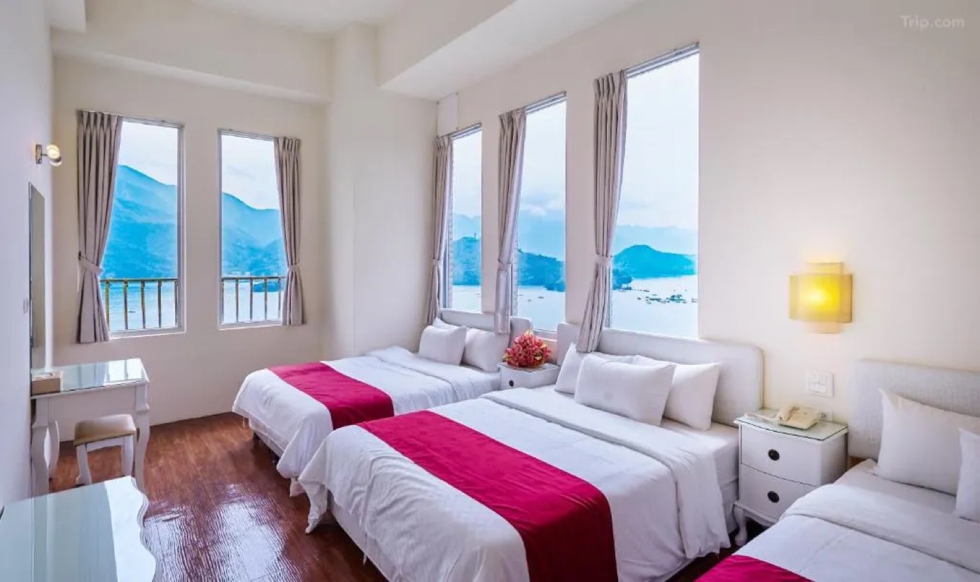 Island Hearth Sun Moon Lake